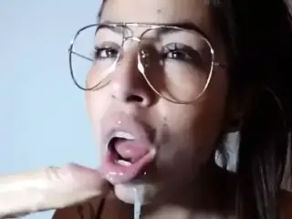 Saliva deepthroat sloppy dildo