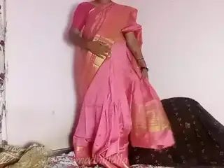 MADHU LAILA desi bhabhi saree strip tease 1