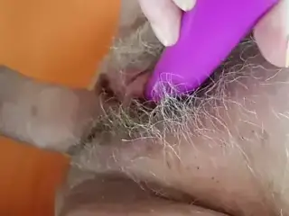 Meine nasse Vibratorfotze wird gefickt