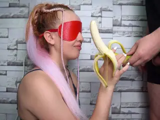 Tricked my stepsister into playing "Guess the Fruit"! She liked my dick! SURPRISE!