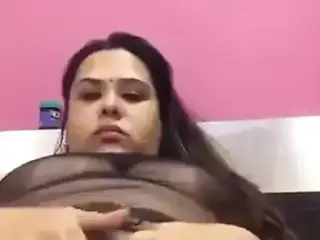 Bhabhi with big boobs