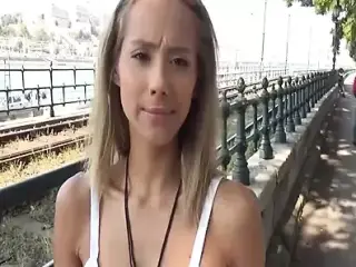 Japanese people pick up in Mecca Eastern Europe, a transcendental beauty!!