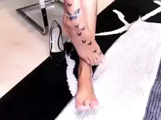 sari sander footjob