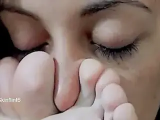 Challenge: Nose between the toes