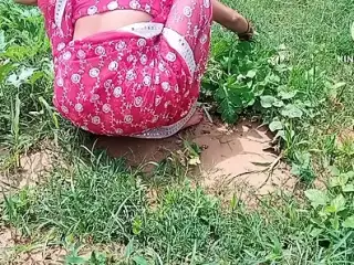 Indian desi newly Fucking my sexy wife in jungle and pussy Fucking