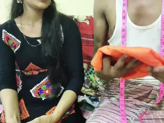 Trailor ne bhabhi ka naf lete hi bhabhi ki chut chod diya