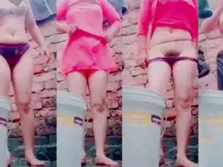 Hot Punjabi Teenage Girl Takes A Sexy Bath