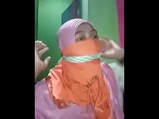 Self gagging Indonesian with mask