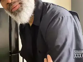 She Really Needs Pussy Plumibng